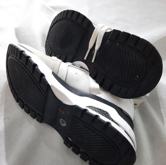 Womens White Sneakers - Picture 5 of 6